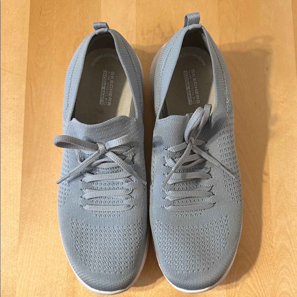 Skechers air cooled goga mat walking shoes